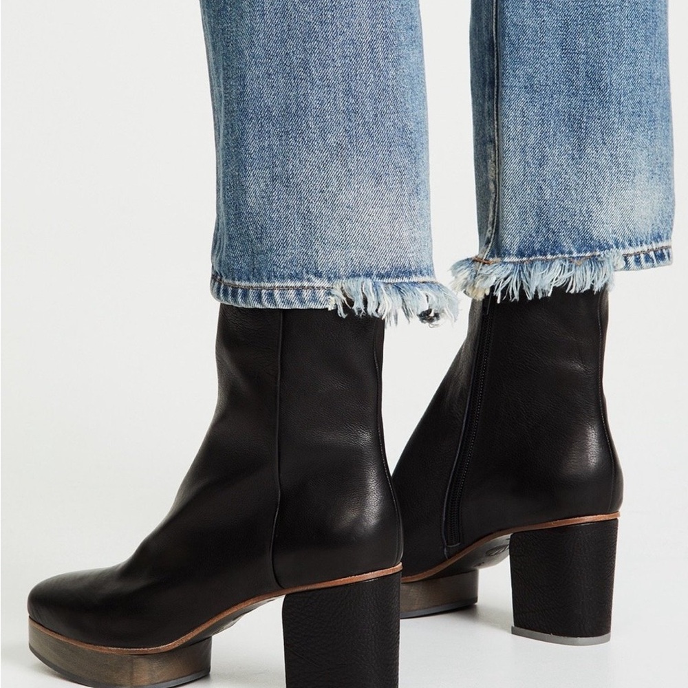 Coclico Rana Black Leather Heeled Ankle Boot, New in Box - Picture 9 of 11